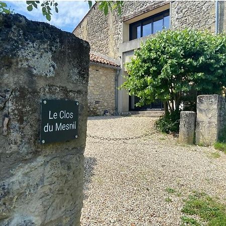 Le Clos Du Mesnil, Logement Totalement Independant Le Tourne Bagian luar foto